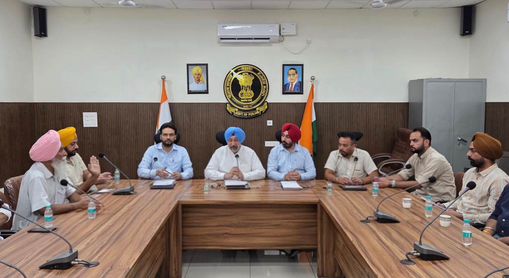 PSFC Member Jasvir Singh Sekhon Chairs Meeting with Depot Holders Truck and Labour Unions